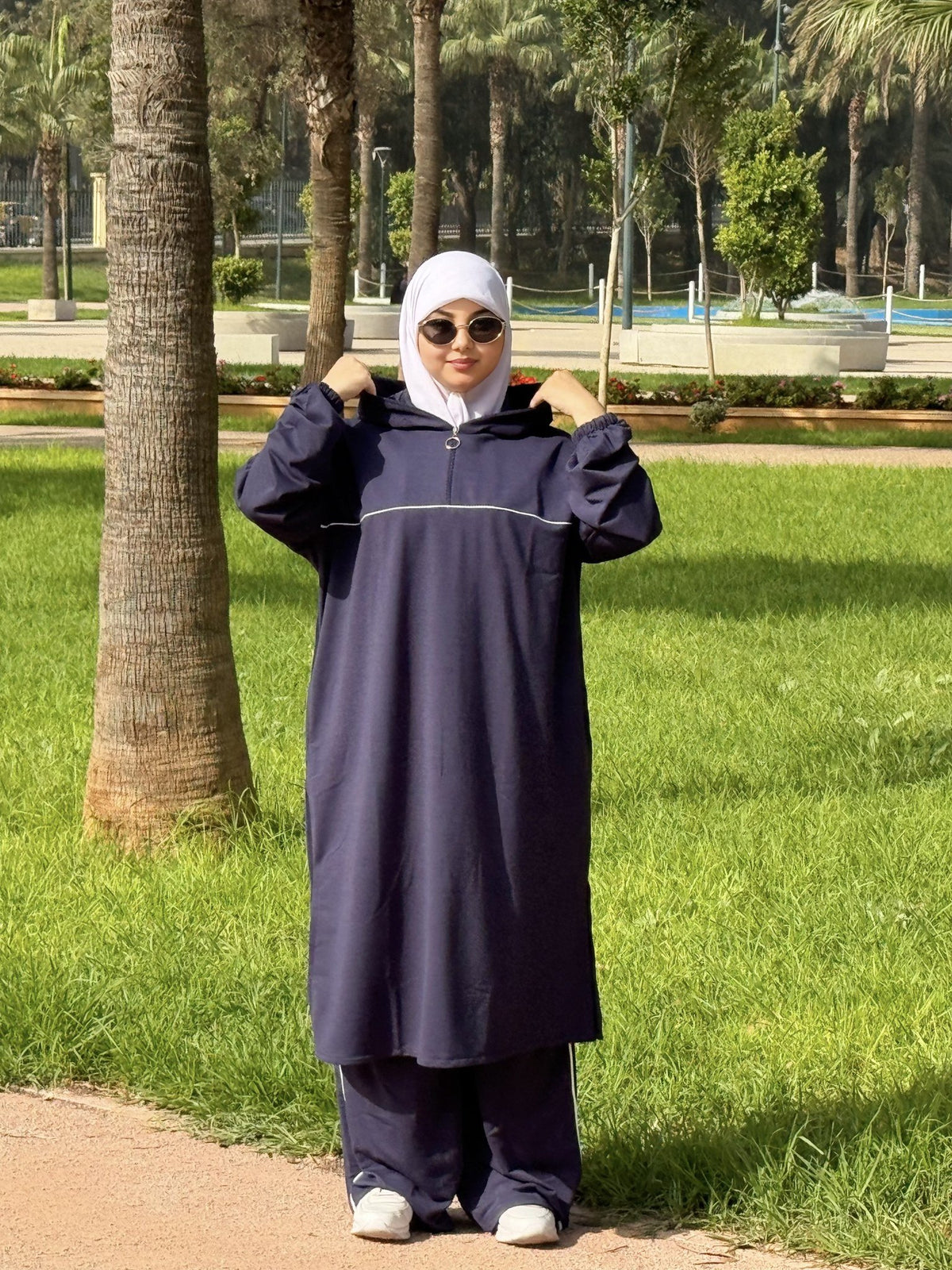 طقم رياضي للمحجبات - كحلي